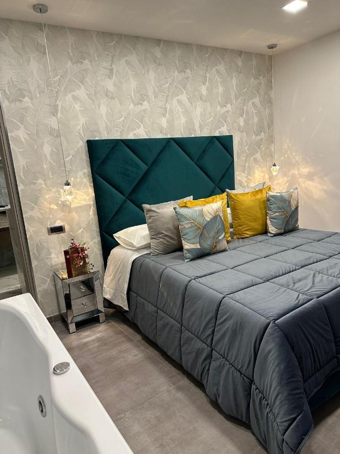 C3 Luxury Couette-café Naples